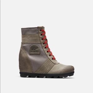Sorel Lexie wedges